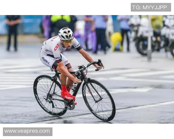 2017年天津足球比赛精彩回顾与赛事亮点分析