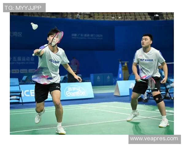 上海羽毛球队的默契配合与战术探讨聚焦团队合作与竞技精神