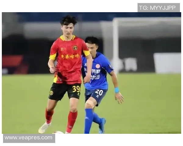 上海足球队的辉煌历程与总决赛背后的成长与奋斗故事