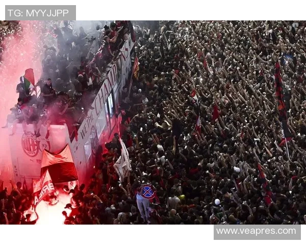 世间杯足球盛宴尽显激情与荣耀各国球迷齐聚一堂共庆足球文化之美