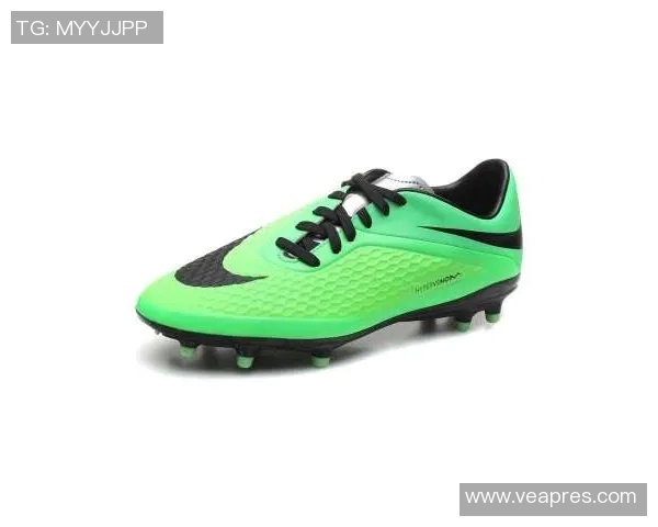 个性化你的球场风采尝试耐克足球鞋定制服务打造专属运动体验