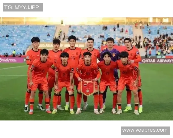 中国足球今晚迎战强敌期待逆转局势展现球队新气象