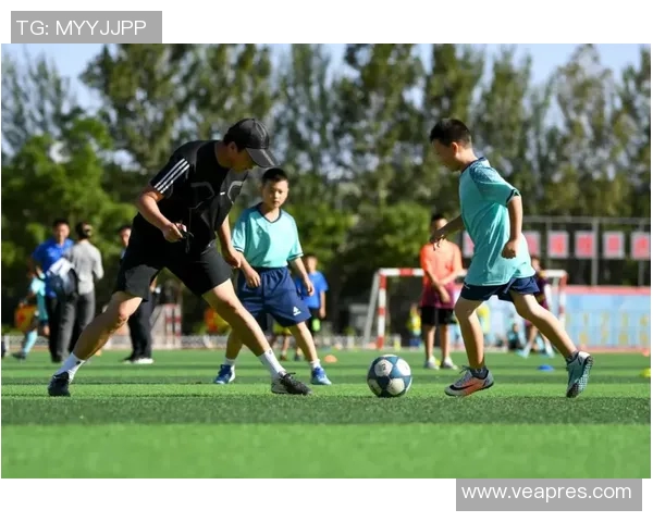 中国足球惨遭重创一场比赛失30球引发全国热议与反思