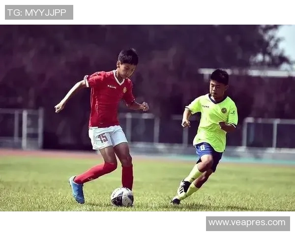 中国足球培训新模式探索助力青少年成长与职业发展之路